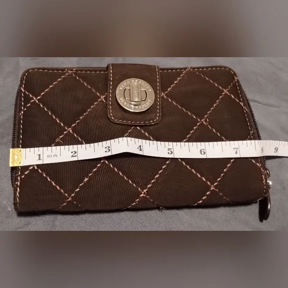😎Vera Bradly Brown Quilted Women's Wallet - Picture 5 of 6